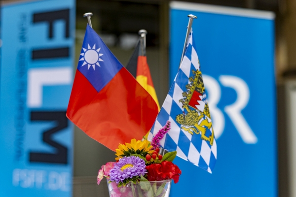 (© Jörg Reuther)